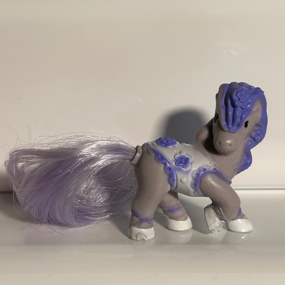 Vintage 1980's Tara Toy Carousel Cuties Set of 8 Plus 1 1990's Chap Mei Pony - Picture 10 of 16